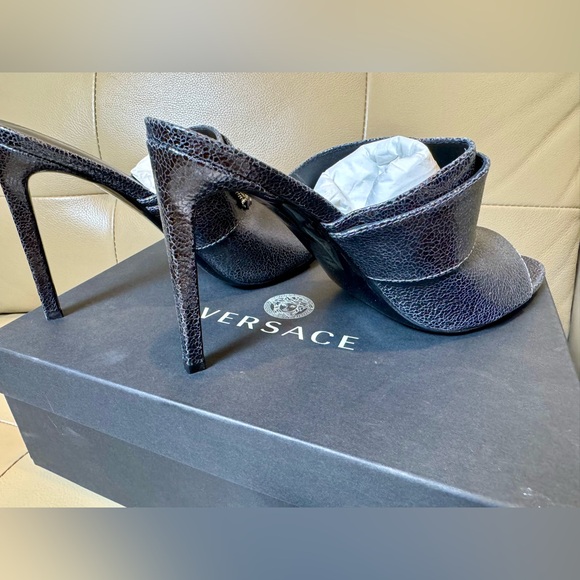 Versace metal logo mule sandals - Picture 4 of 8